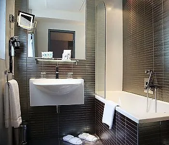 L'adresse 3* Paris
